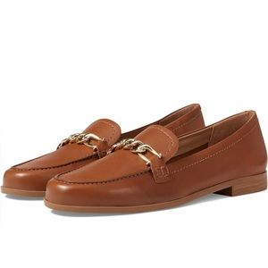 Naturalizer Sawyer Leather Loafer in English Tea